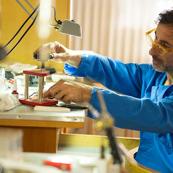 Piertullio Gioielli Laboratorio Orafo immagine di lavorazione gioielli